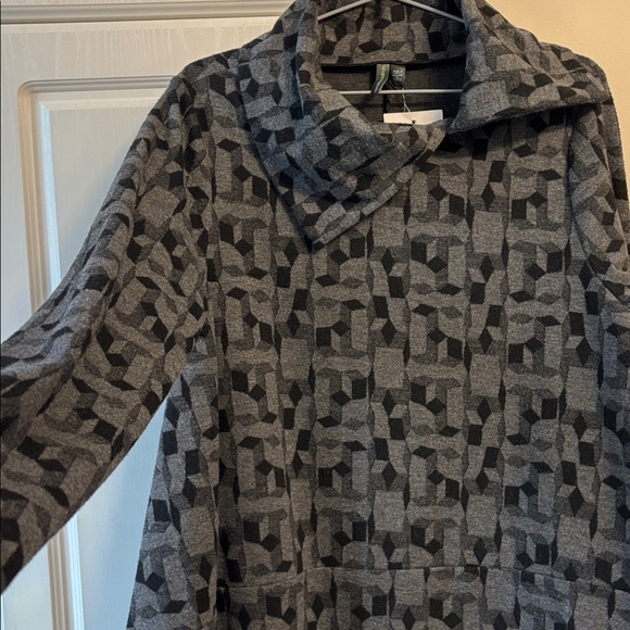 Shannon Passero long tunic NWT. small - Picture 3 of 8